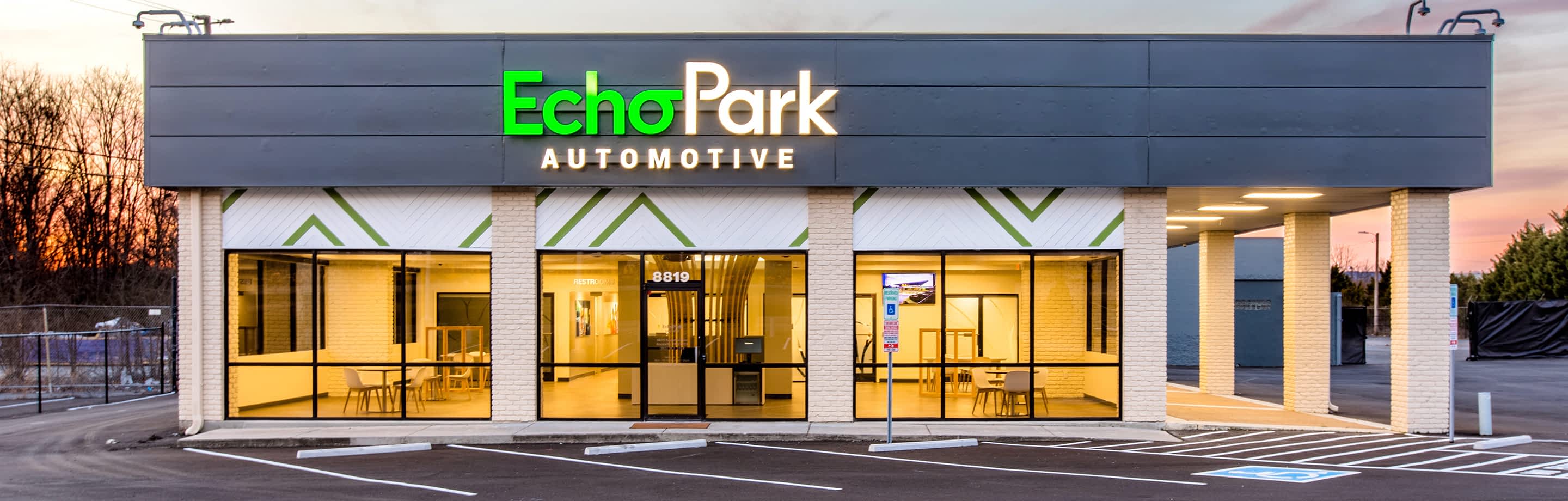An EchoPark store is designed with guests' comfort in mind, usually with lots of windows and modern, bright furnishings and fixtures.
