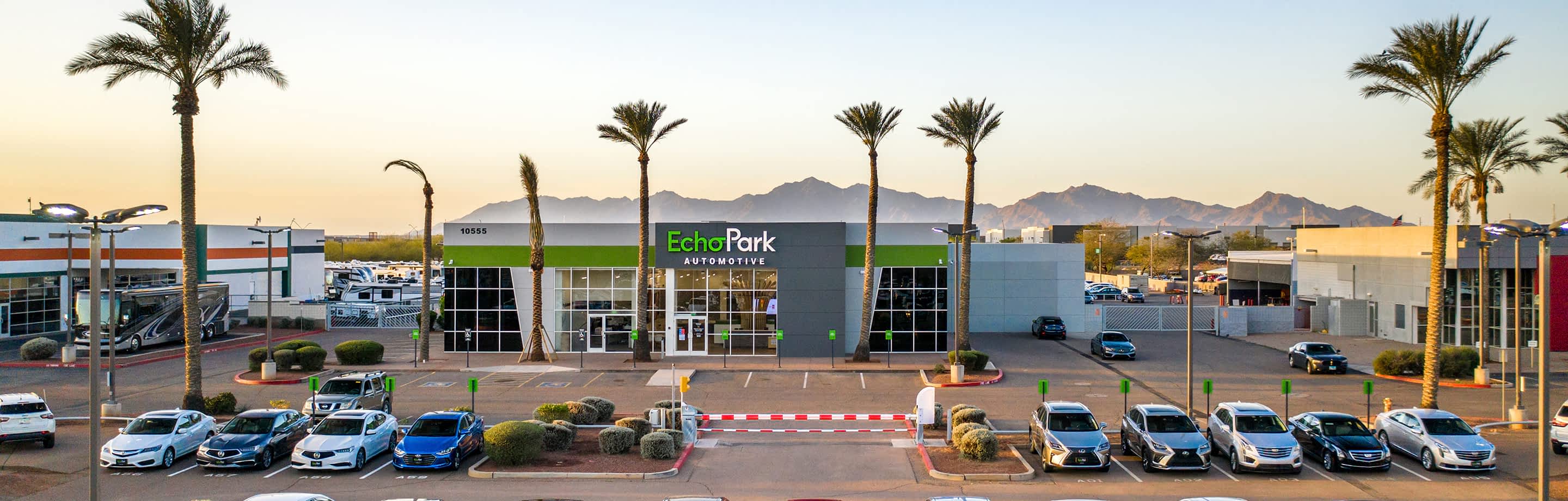An EchoPark store is designed with guests' comfort in mind, usually with lots of windows and modern, bright furnishings and fixtures.