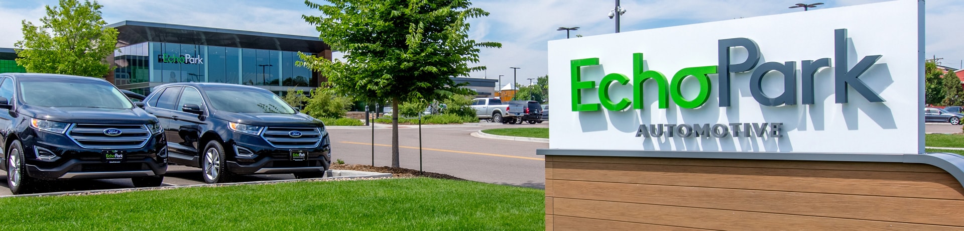 An EchoPark store is designed with guests' comfort in mind, usually with lots of windows and modern, bright furnishings and fixtures.